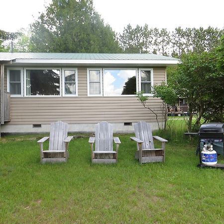 Bondi Village Cottage Resort Lake of Bays Extérieur photo