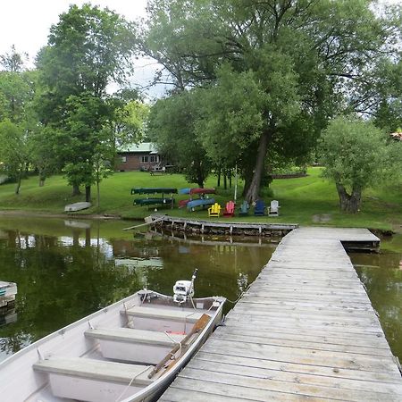 Bondi Village Cottage Resort Lake of Bays Extérieur photo
