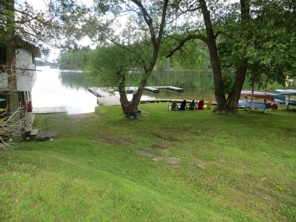 Bondi Village Cottage Resort Lake of Bays Extérieur photo