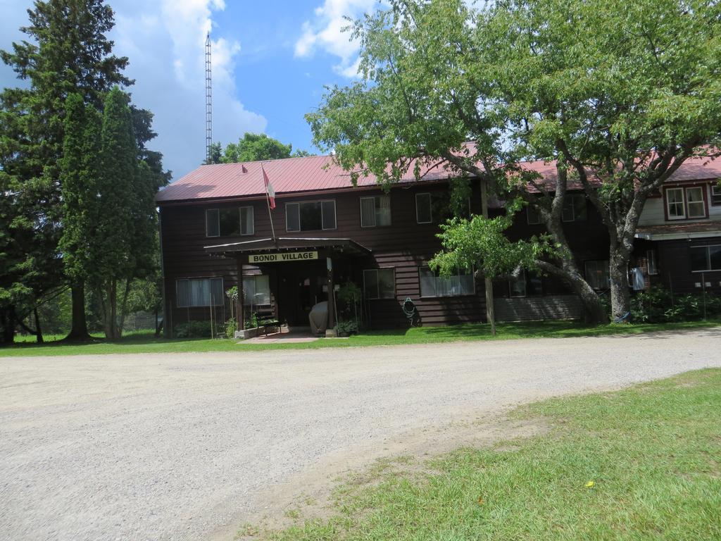 Bondi Village Cottage Resort Lake of Bays Extérieur photo