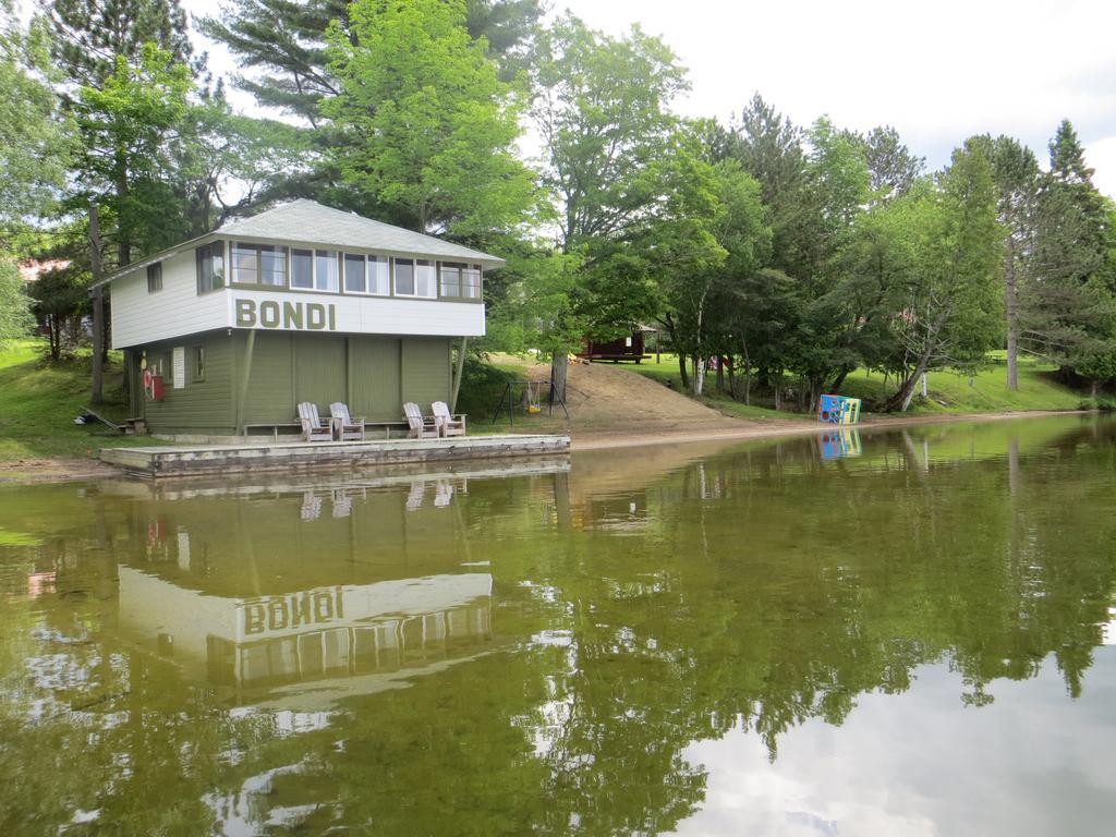Bondi Village Cottage Resort Lake of Bays Extérieur photo