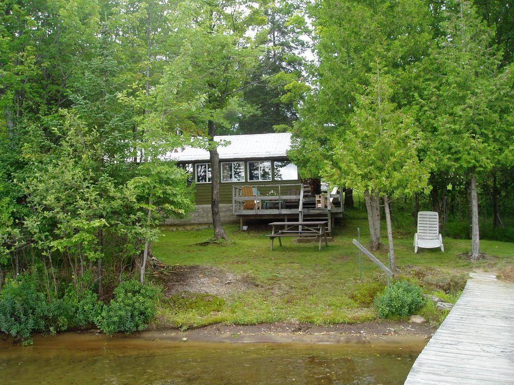 Bondi Village Cottage Resort Lake of Bays Extérieur photo